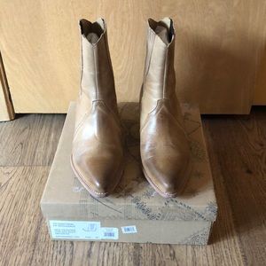 FP New Frontier Chelsea Boot